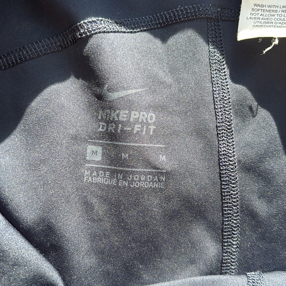 NIKE PROS - Picture 2 of 3